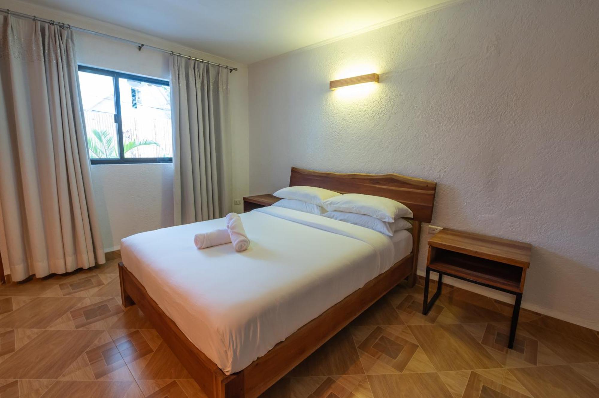 Alona Garden Suites Panglao Eksteriør billede
